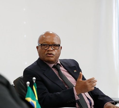 Entrevista com o Embaixador da África do Sul no Brasil, V. Ex.ª Mavimbela